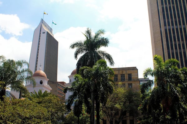 El Edificio Coltejer has to be the most iconic building in Medellin, Colombia. Its design made to look like a needle to represent the Coltejer company has made it an important landmarks of Medellin. When you visit Medellin, don't ever leave without a picture of it or you where never here
#Architecture