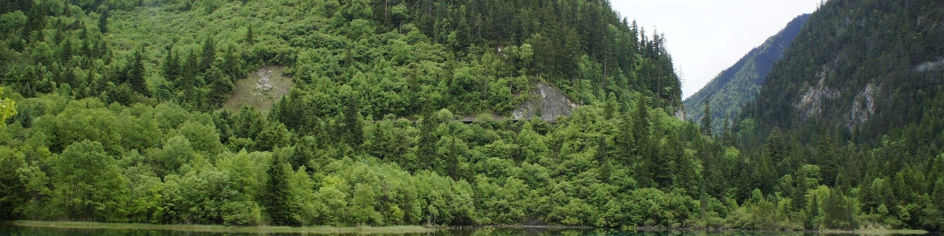 No, it is not any errors in the photo. The water is reflecting the surrounding mountains and the crisp water gets these strange colors.
#jiuzhaigou #china #NationalPark #nature #landscape #hiking