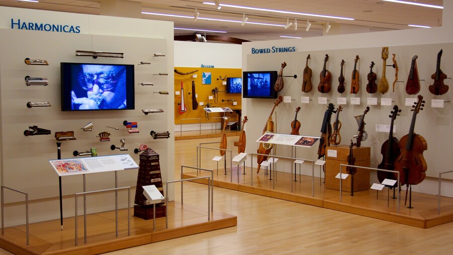 Musical Instrument Museum welches beinhaltet Innenansichten und Musik