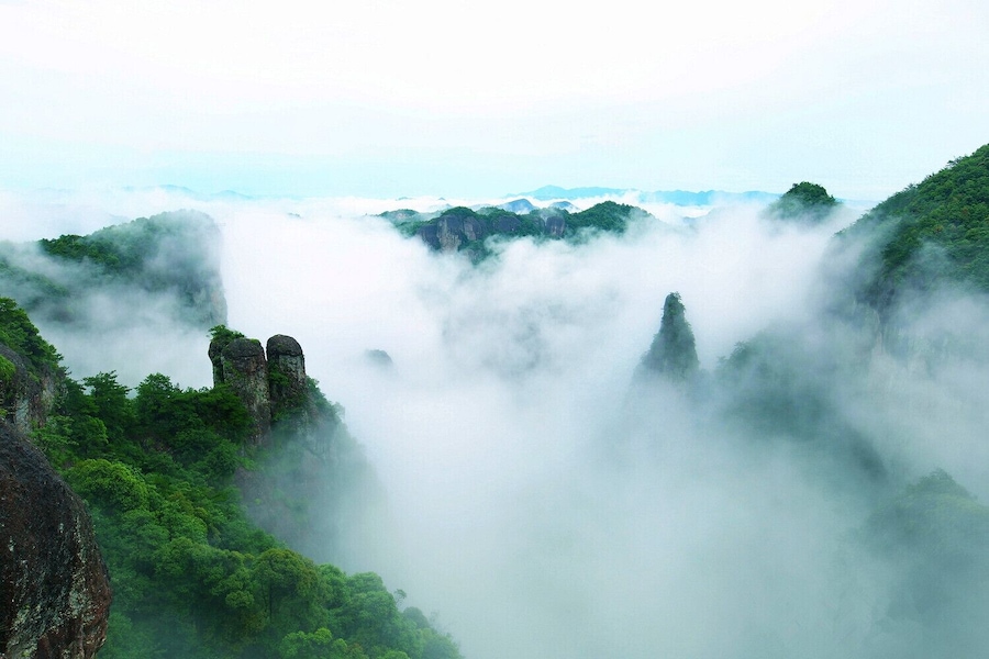 #Shenxianju Scenic Area in Zhejiang Province of China,with amazing marvellous sea of clouds and magic mountain landscape,very beautiful!
浙江神仙居
https://twitter.com/Beautifulgx