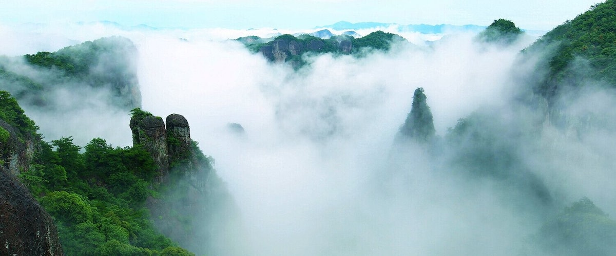 #Shenxianju Scenic Area in Zhejiang Province of China,with amazing marvellous sea of clouds and magic mountain landscape,very beautiful!
浙江神仙居
https://twitter.com/Beautifulgx