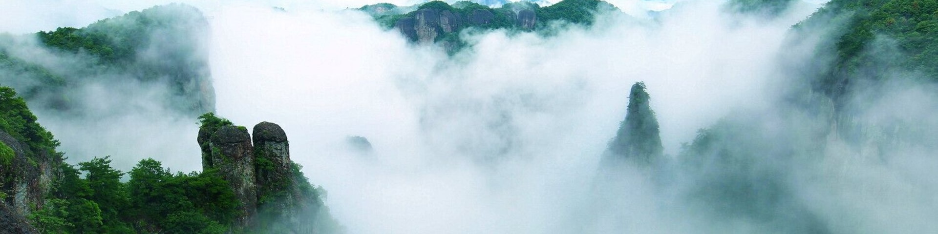 #Shenxianju Scenic Area in Zhejiang Province of China,with amazing marvellous sea of clouds and magic mountain landscape,very beautiful!
浙江神仙居
https://twitter.com/Beautifulgx