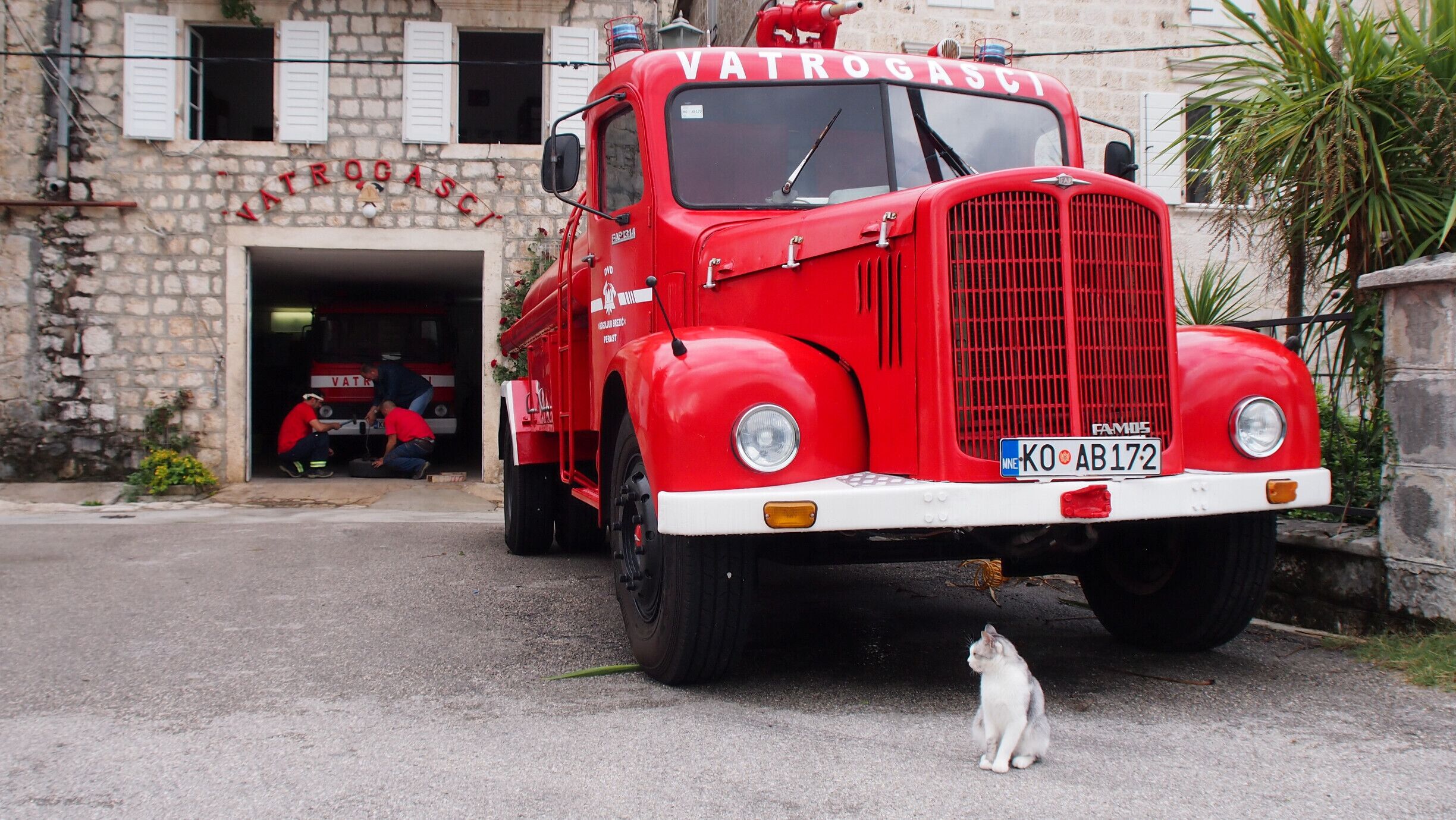 Kotor Bay area and especially the little town of Perast was a fine example of the Eastern European charm. Just look at this nostalgic old firestation in Perast! 
#LikeALocal