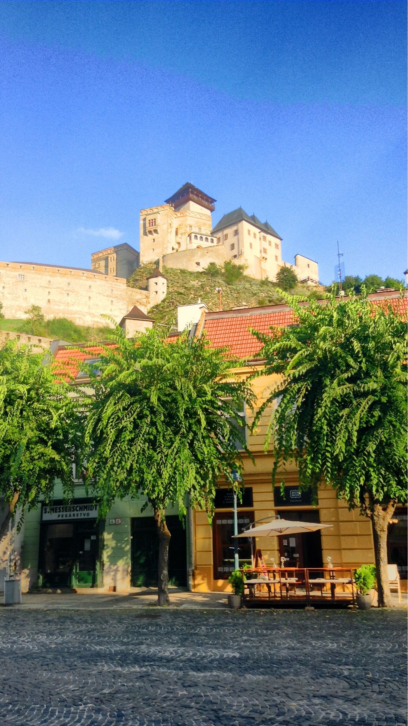 Trenčín Castle is a rather imposing structure perched on rocks above the town of Trenčín, in Western Slovakia. There are many cafes and restaurants in the old town that provide fantastic views of the castle.

Whilst the history of this castle dates back to the Roman Empire, the oldest part currently standing is the stone rotunda, which was built in the 9th century. The castle grew over the centuries, as modern day Slovakia was an important historical trade route. 

There is a hiking trail from the town centre to the castle, where various exhibitions document the history of the castle and the region.

#castle #daytrip