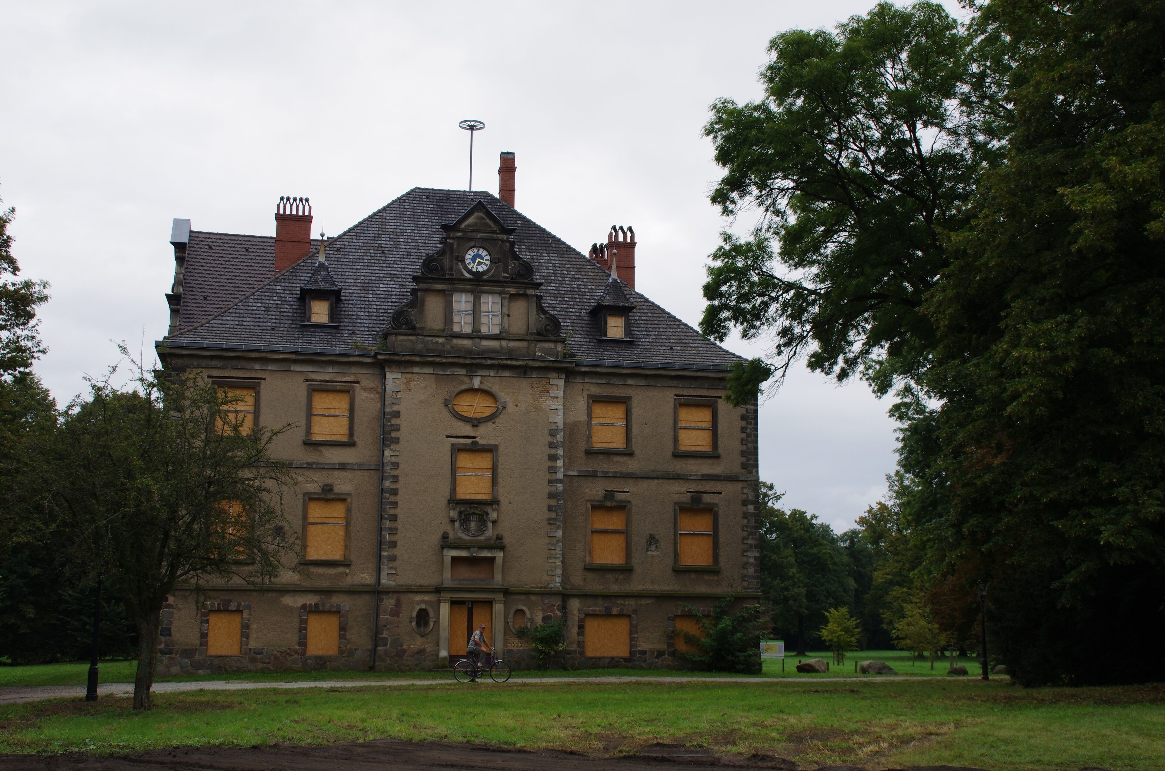 Baruth/Mark in Brandeburg. Das Schloss ist der Sitz der Familie Solms-Baruth gewesen und stetht unter Denkmalschutz.