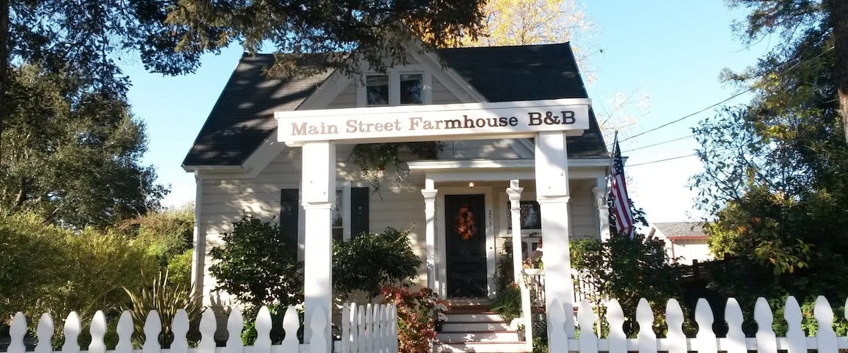 Nice little B&B the Farmhouse. Judy gave us some great options for places to go for meals.