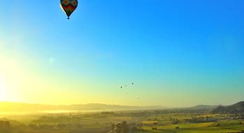 At 6am and 1500 ft in the air over Napa catching sunrise over luscious Napa vineyards and the valley
TIP: don't forget your camera and coffee that early in the morning :)
#california #cali #napa #napavalley #landscape #LifeAtExpedia