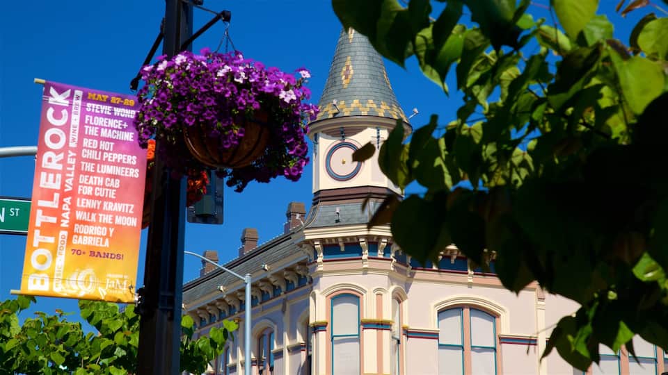 Napa which includes signage and heritage elements