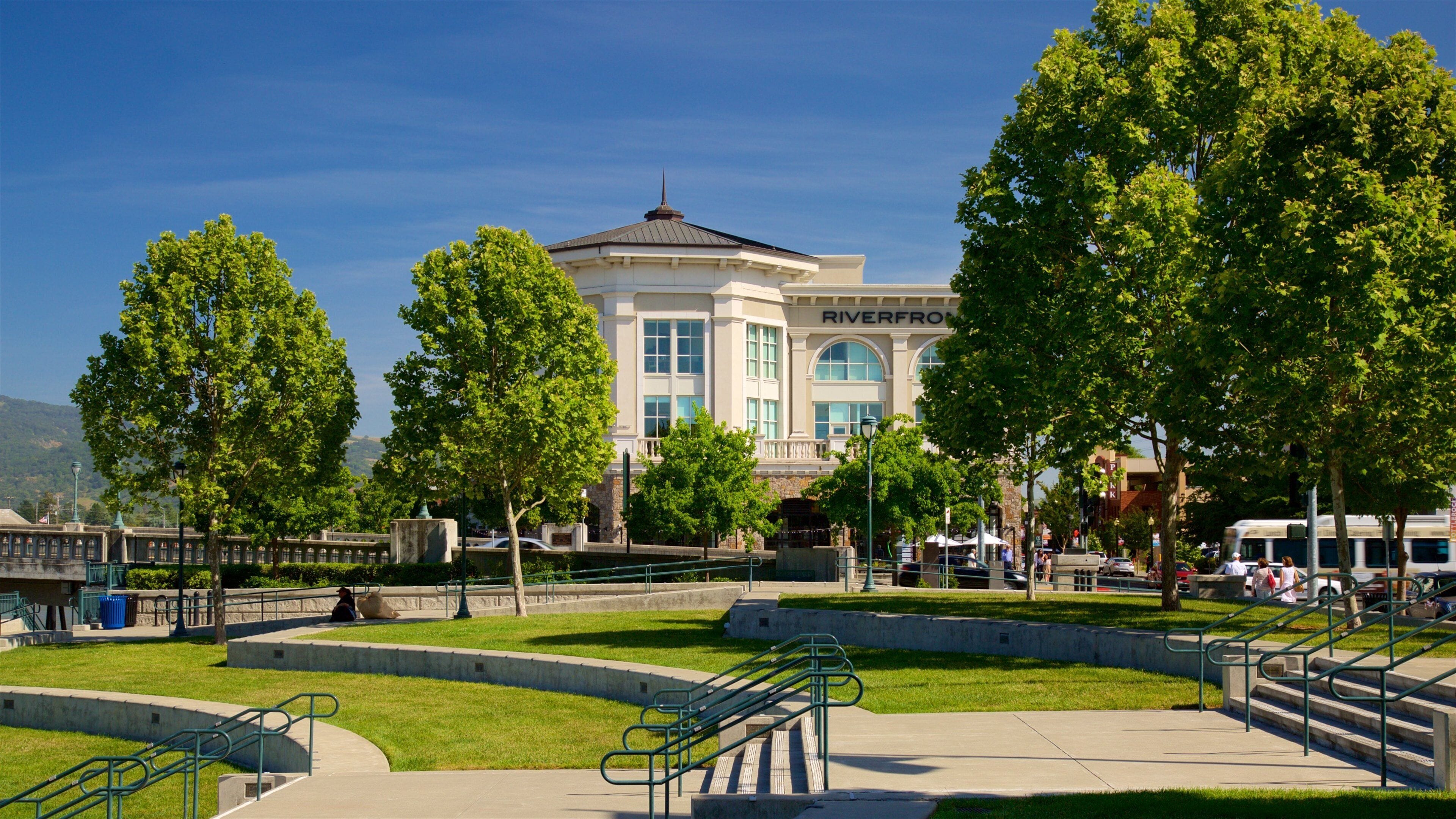 Napa which includes heritage elements and a garden