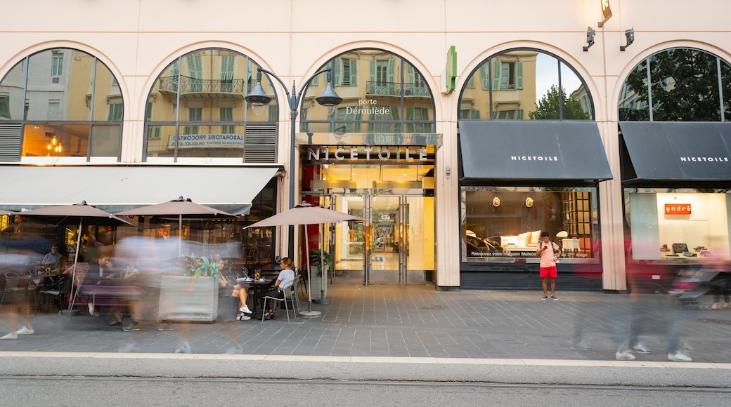 Nice Etoile Shopping Center which includes signage