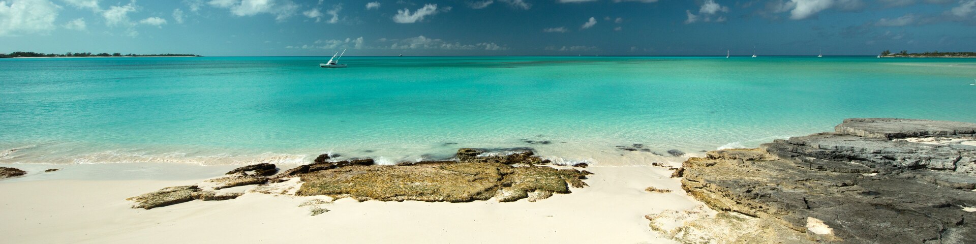 Long Isand beaches, Bahamas