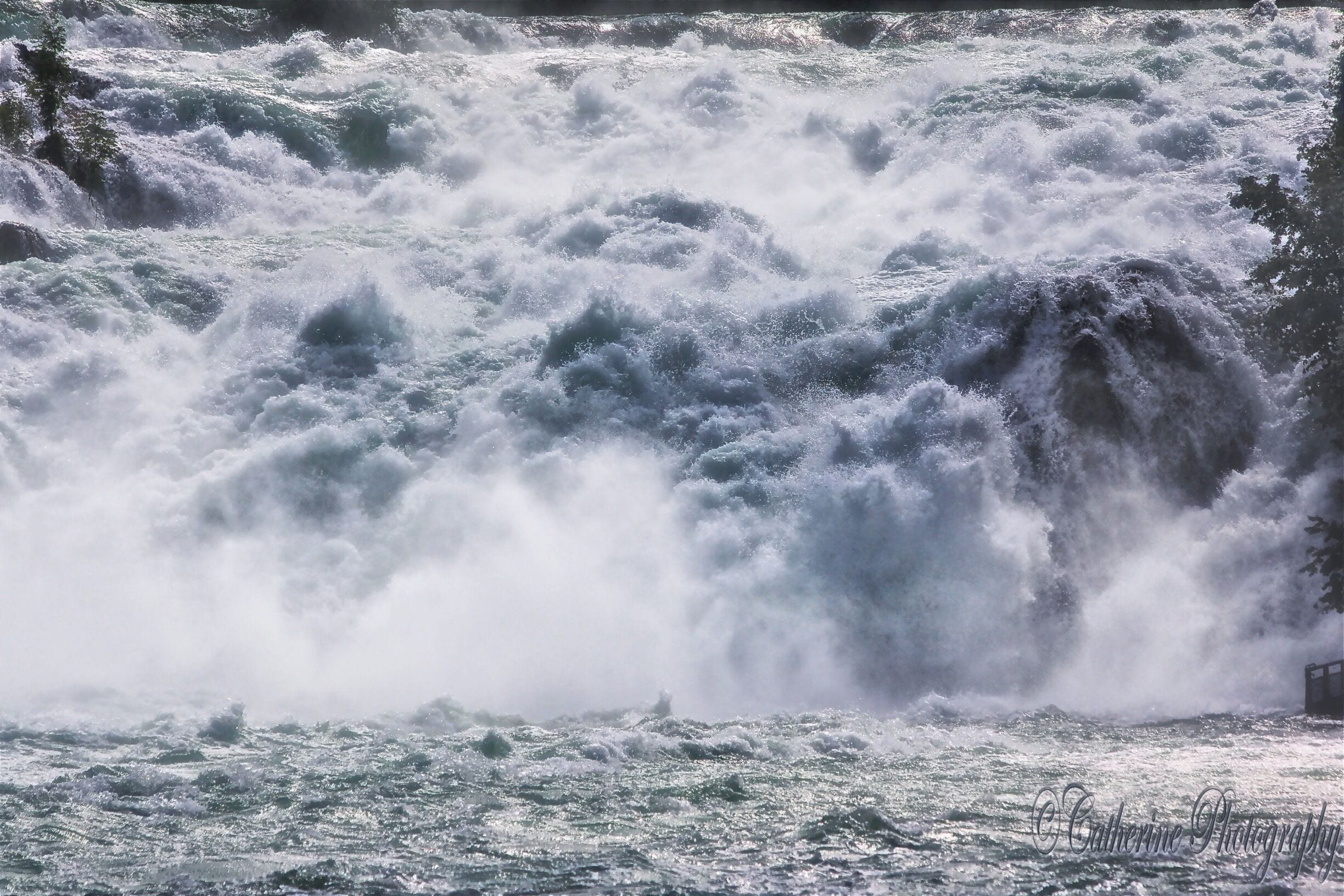 Having strong gale and raining in here. I think it is all calm before the storm to describe my mood.
www.flickr.com/photos/68166820@N08/11654995496/in/explore... 
#river #travel #Switzerland #hiking #nationalpark #water #nature 