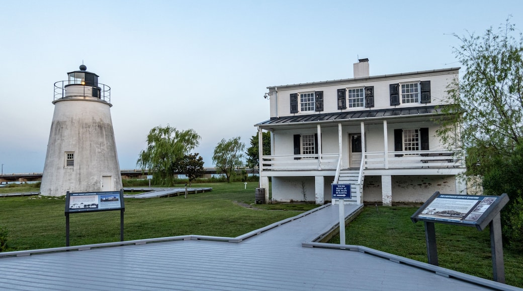 Piney Point, Maryland, USA The Piney Point Lighthouse in southern Maryland.