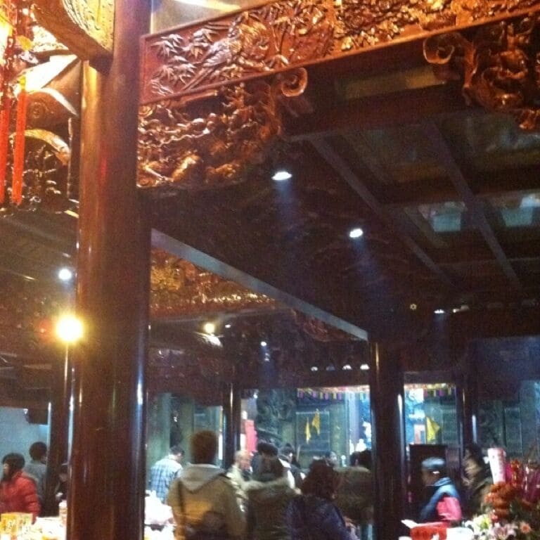 the biggest temple in chung-ho area