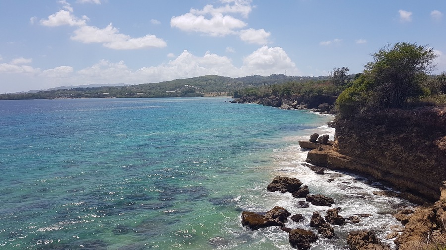 View from the top of the coast line: further the Grange beach and Mount Irvine beach.