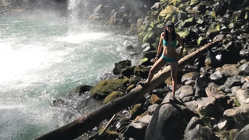 Cascada después de una larga caminata.