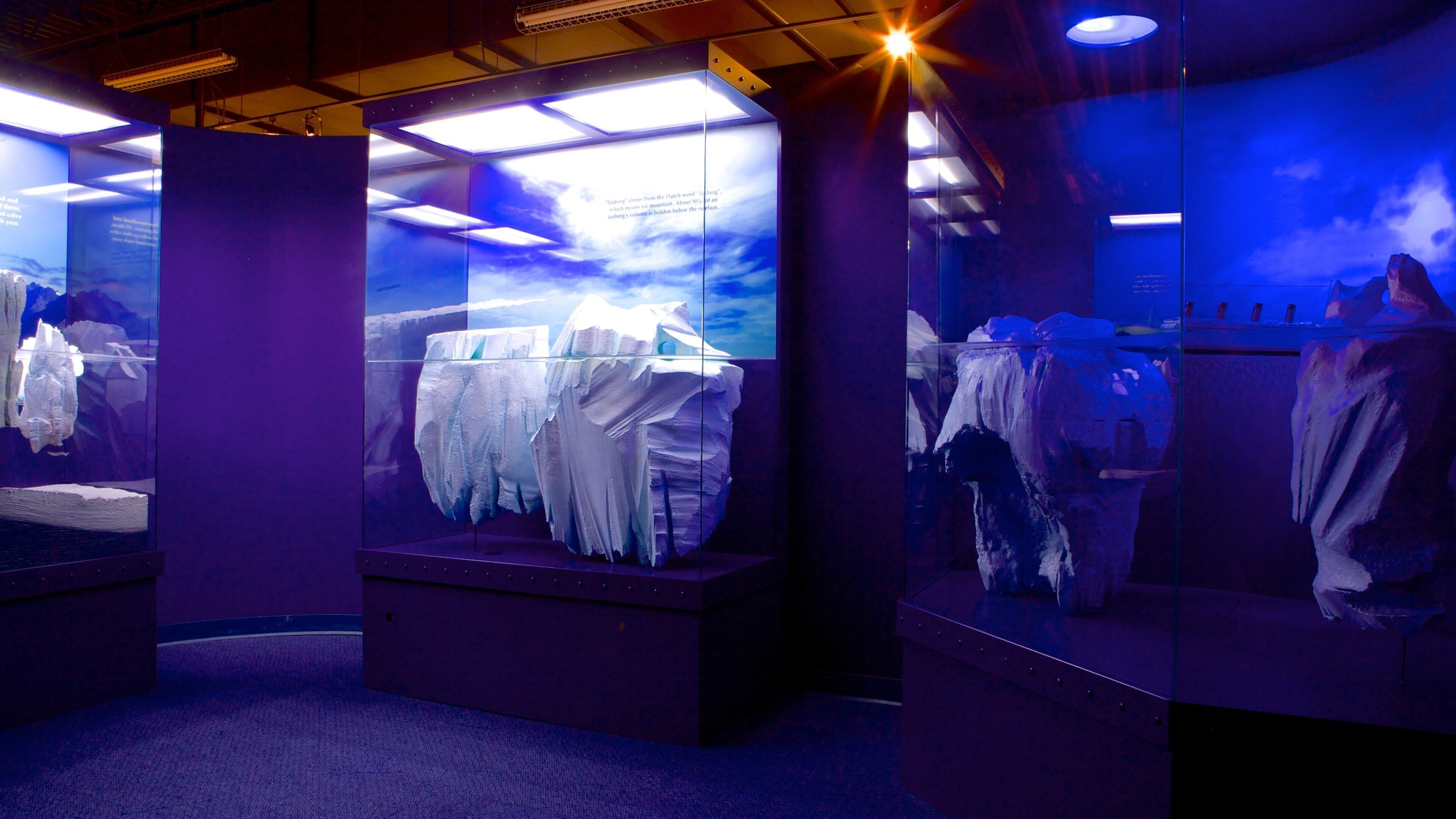 Johnson Geo Centre che include vista interna