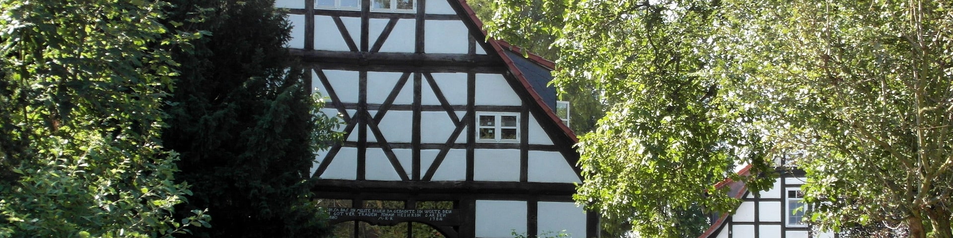 Gehöft Erich-Garben-Straße 1 im Gehrdener Stadtteil Ditterke in der Region Hannover.