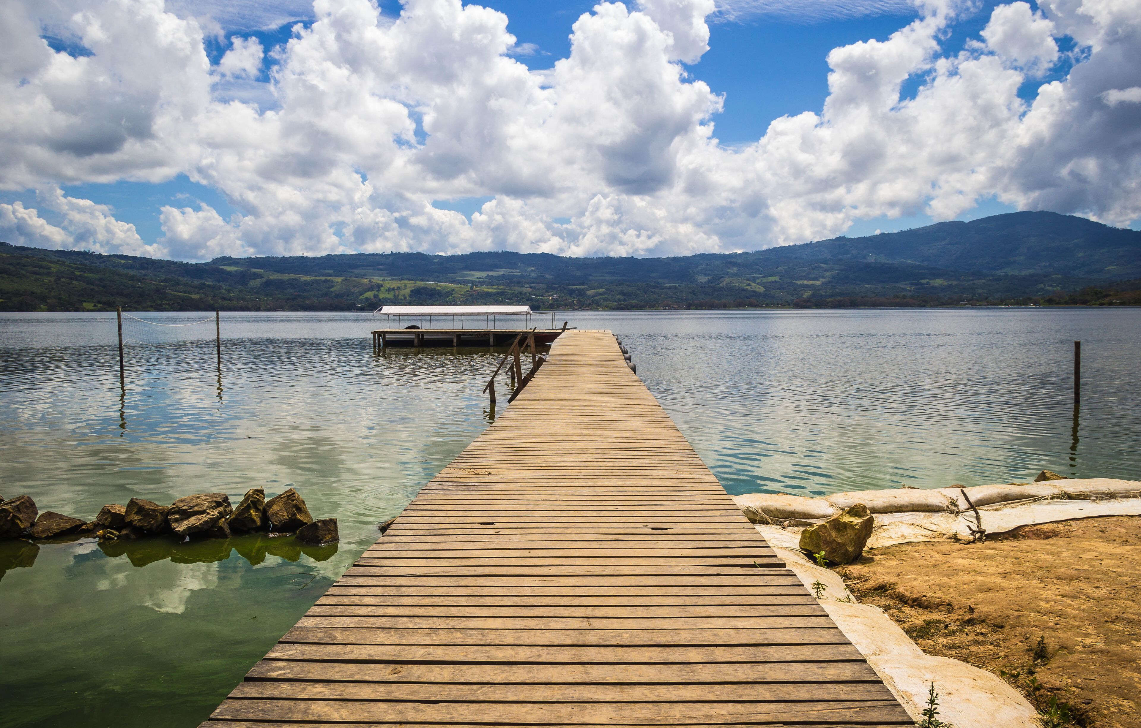 Muelle de la Laguna Azul, Distrito Sauce, Tarapoto, San Martín - Perú