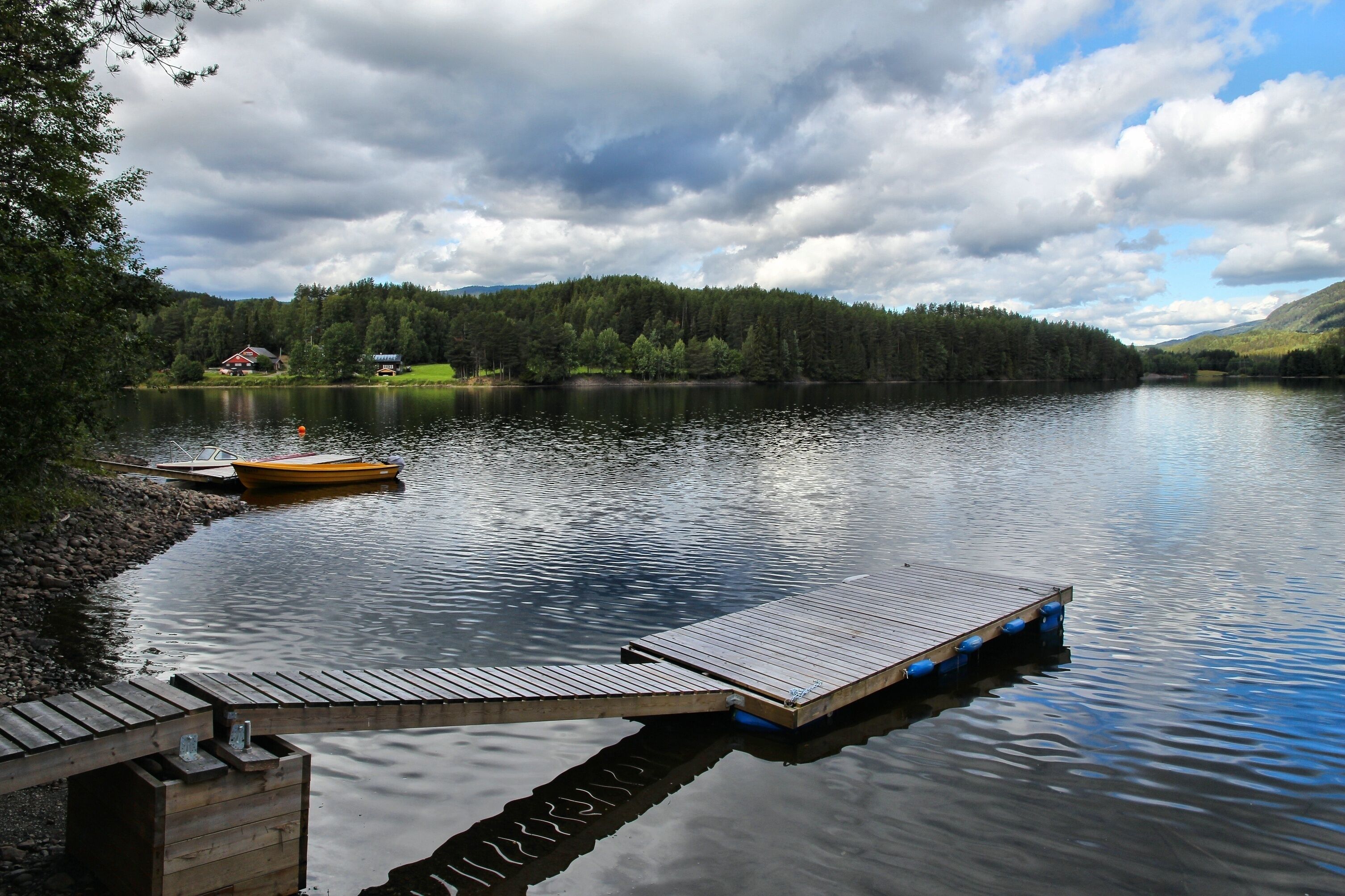 Lake Aurdalsfjorden in Nord-Aurdal