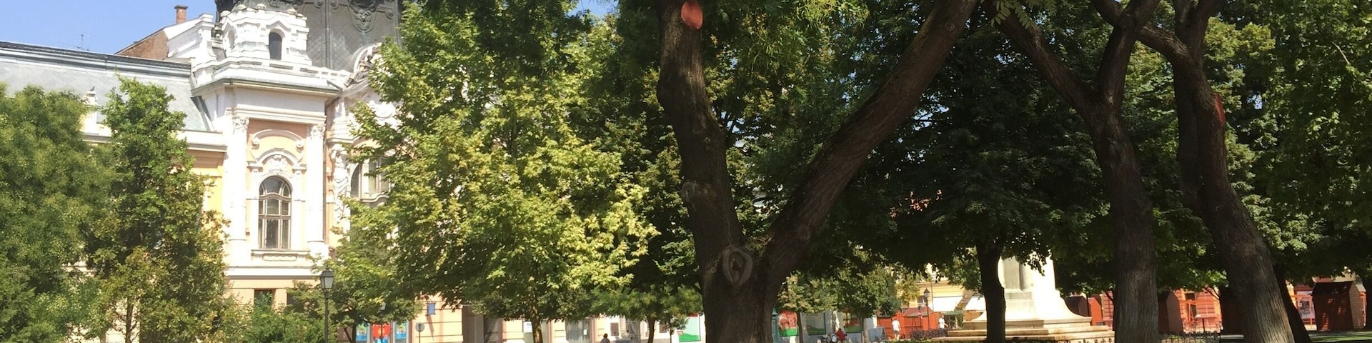 Fab little, lovely town southeast off Budapest. It's clean and quiet. Food is fab and cheap. People are nice and friendly ๐๐๐ป