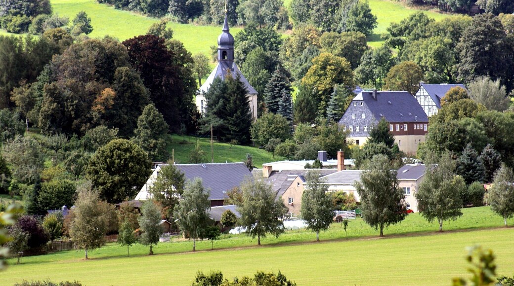 Wolkenstein (Ore mountains), view from the castle to the village church Schönbrunn