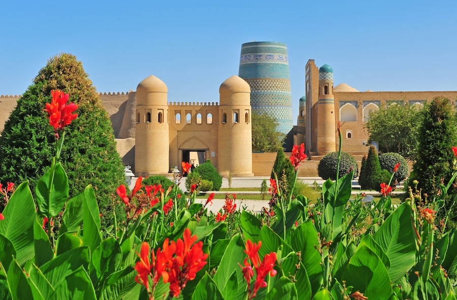 Khiva: medieval gates