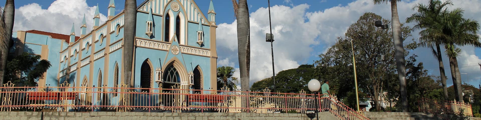 Old church and its square in a country town in Brazil - Olââ mpia - SâÂŁo Paulo - Brazil