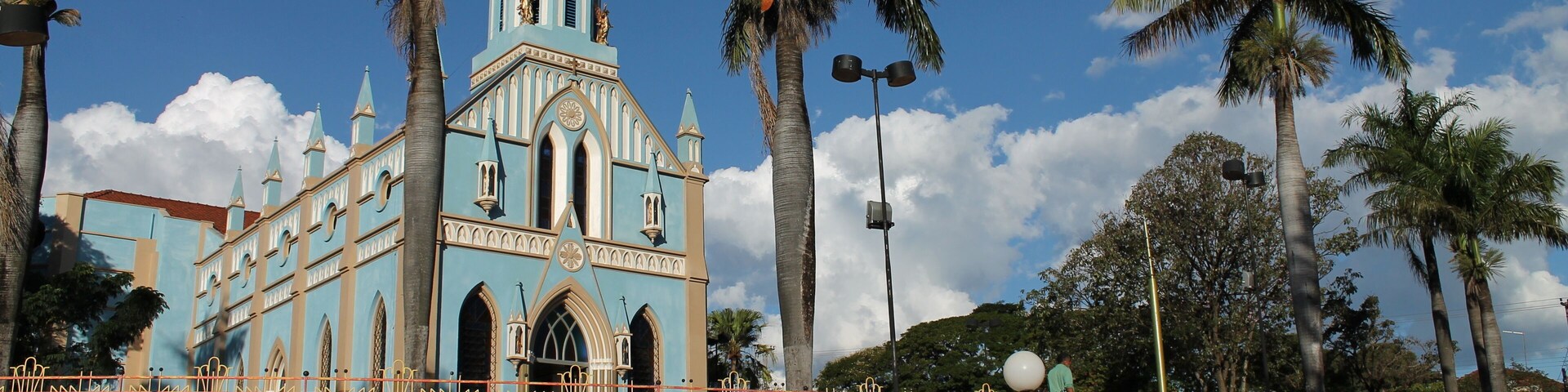 Old church and its square in a country town in Brazil - Olímpia - São Paulo - Brazil