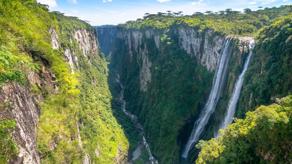 Beautiful landscape of Itaimbezinho Canyon with Andorinha waterfall - Cambara do Sul/Rio grande do Sul - Brazil