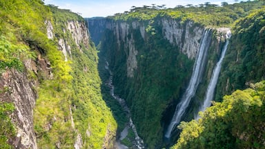 Beautiful landscape of Itaimbezinho Canyon with Andorinha waterfall - Cambara do Sul/Rio grande do Sul - Brazil