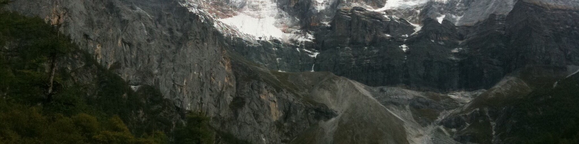 Xian Nai Ri
6000+ meters
Located in the Yading Natural Reserve in Daocheng, China.
Known as the Three Holy Mountain.
Photo from August 2011