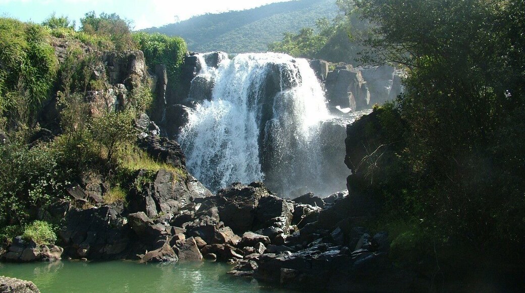 Véu das noivas waterfall