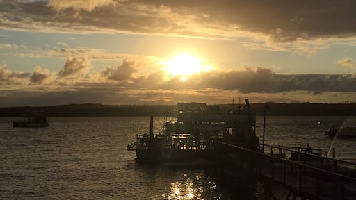 Belíssimo pôr do sol na praia do Jacaré em Cabedelo, Paraíba. Todas as tardes acompanhado pela execução do Bolero de Ravel ao saxofone.