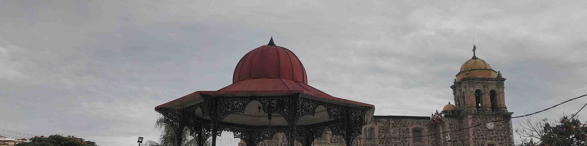 Tequila is best known as being the birthplace of the drink that bears its name, “tequila,” which is made from the blue agave plant, native to this area. The heart of the plant contains sugars and had been used by native peoples here to make a fermented drink. After the Spanish arrived, they took this fermented beverage and distilled it, producing the tequila known today.