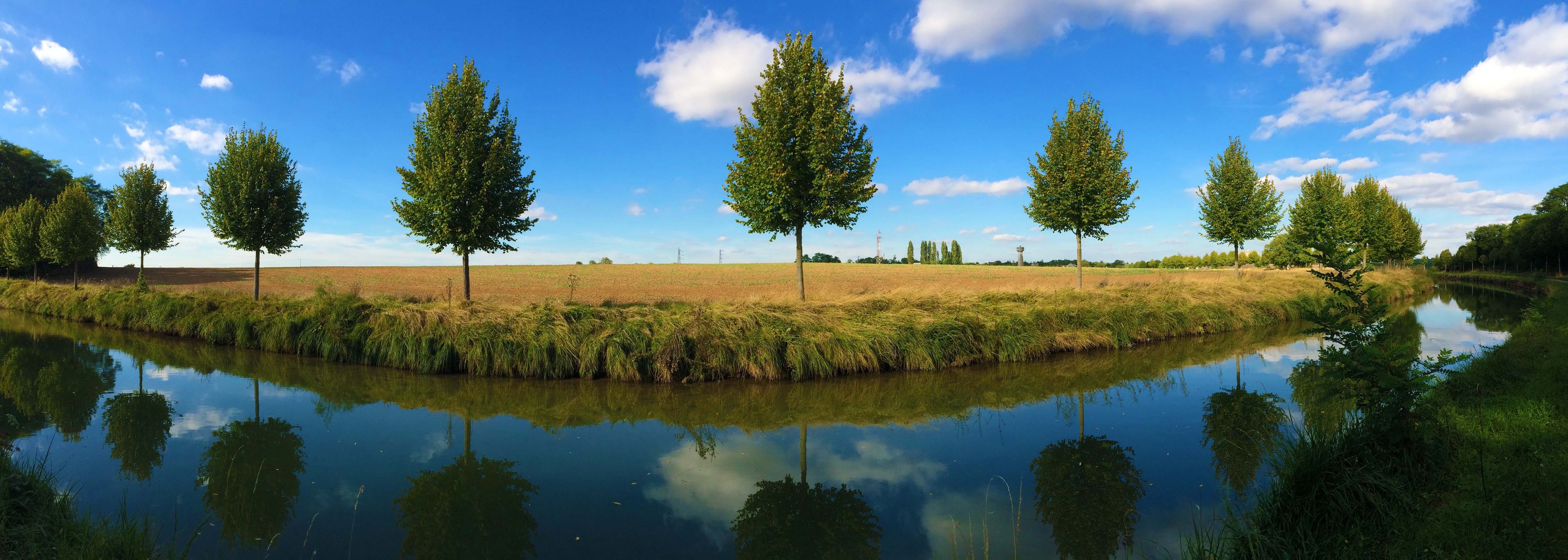 canal de l'ourq meaux france