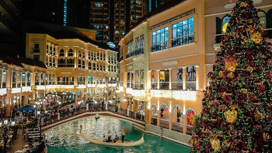 The mall’s grand canal offers mall guests an Italian experience with gondola ride tours by singing gondoliers.
The mall also has replicas of St. Mark’s Campanile in Piazza San Marco, the Rialto Bridge, which is inspired by the famous bridge in Venice and the Ponte de Amore bridge, where mall guests can participate at the mall’s love locks installation.