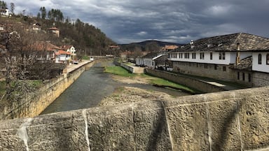 #LifeAtExpedia Awesome town with a pedestrianized main road full of hand craft ateliers, souvenir shops, little caffes and plenty of old school treats #Tryavna