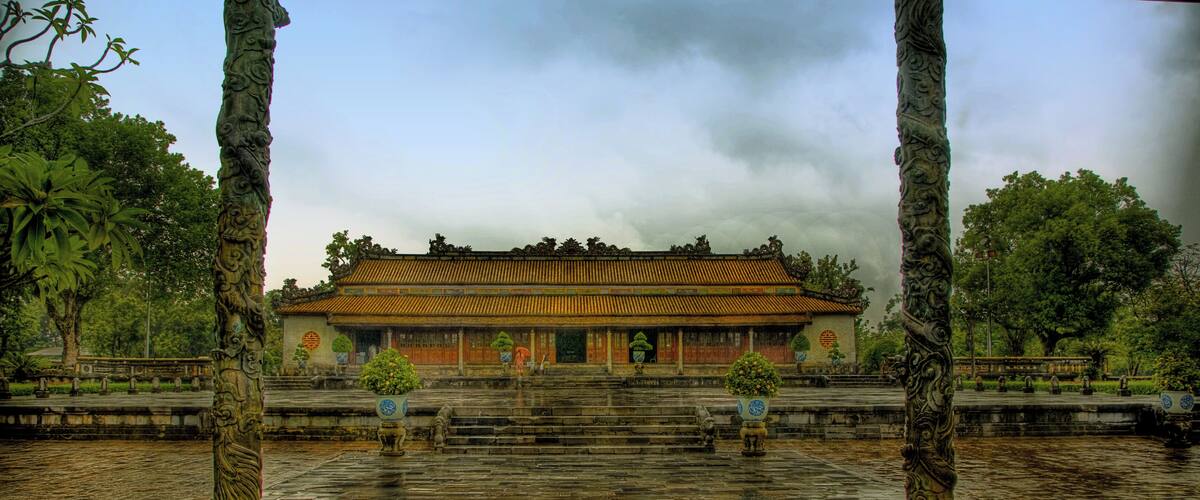 Thai Hoa Palace, dating from 1805.
Is one of the few surviving buildings in the Imperial City
Scene of many important functions of the Nguyen Kings, and housing the Coronation throne.
#Culture