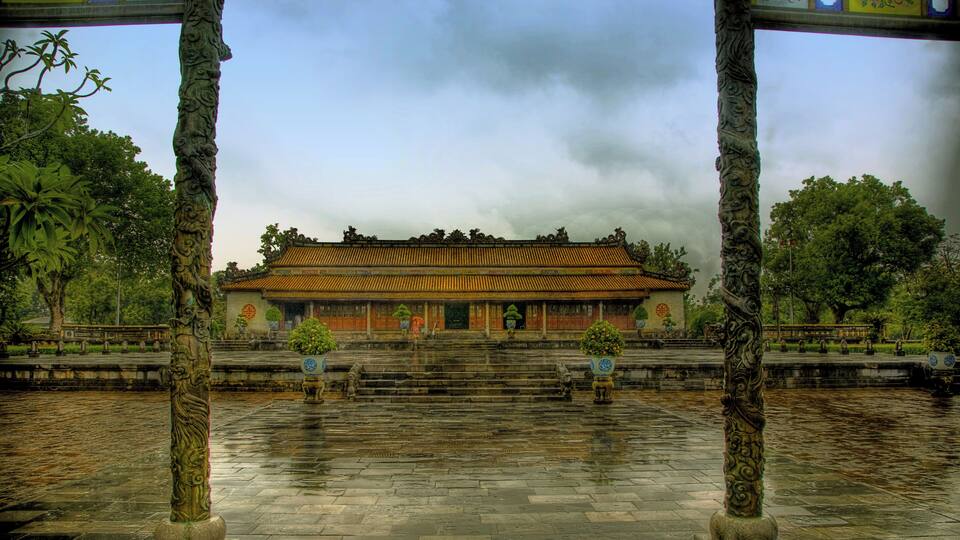 Thai Hoa Palace, dating from 1805.
Is one of the few surviving buildings in the Imperial City
Scene of many important functions of the Nguyen Kings, and housing the Coronation throne.
#Culture