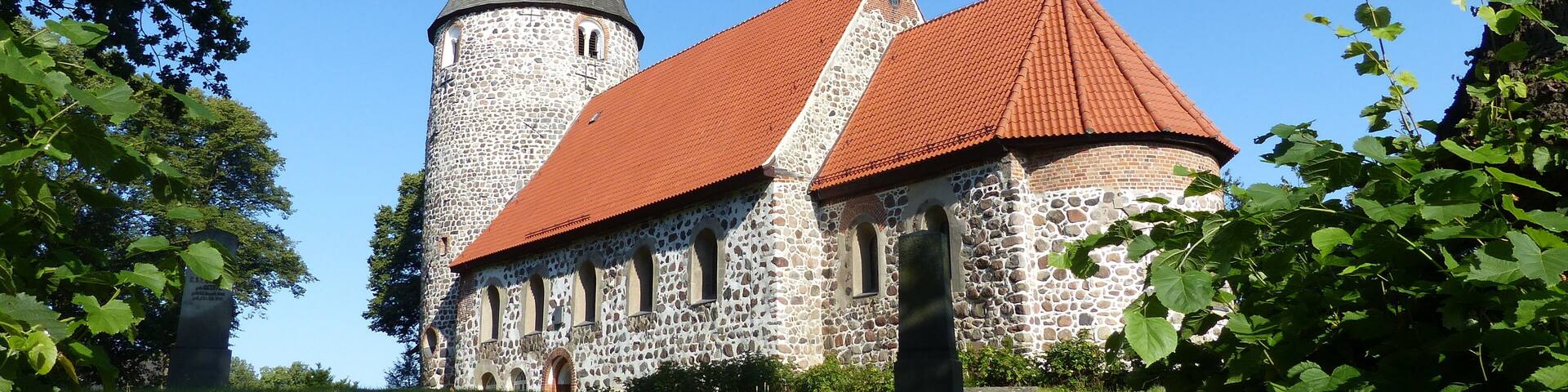 Feldsteinkirche in Ratekau / Holstein