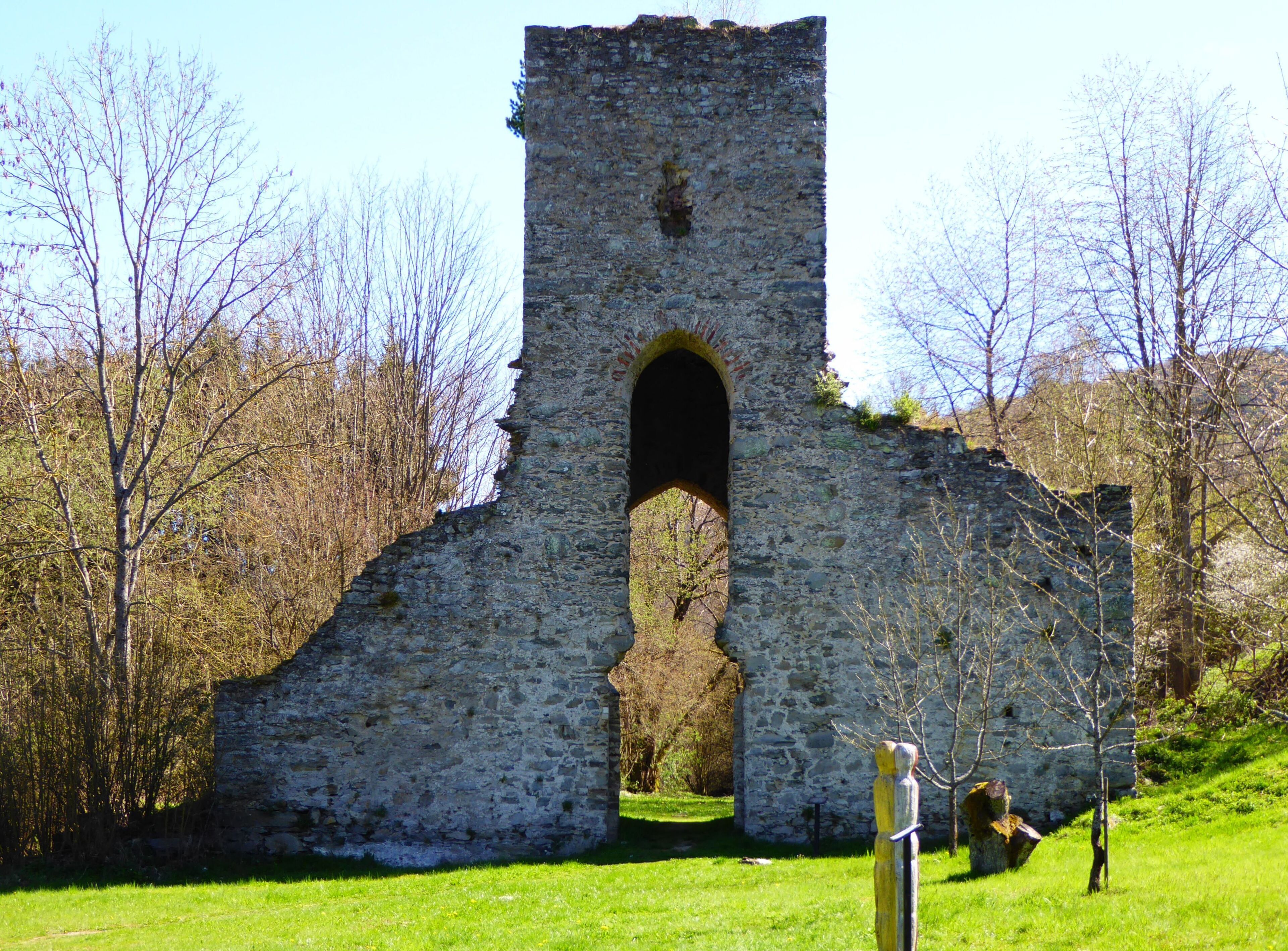 The remains of the Landstein church in Altweilnau (Weilrod, Germany)
