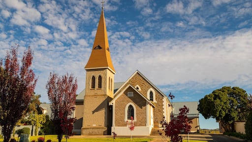 Greenock showing a church or cathedral