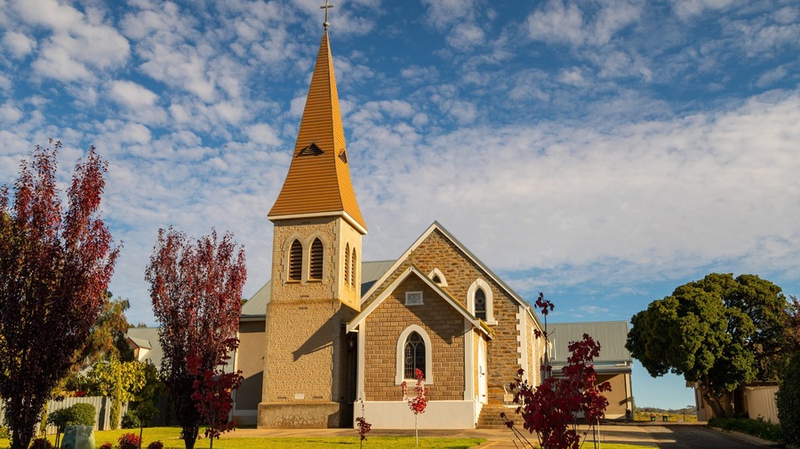 Greenock showing a church or cathedral