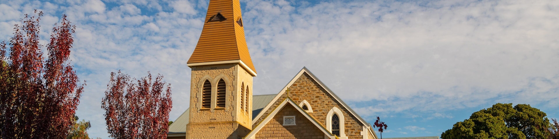 Greenock showing a church or cathedral