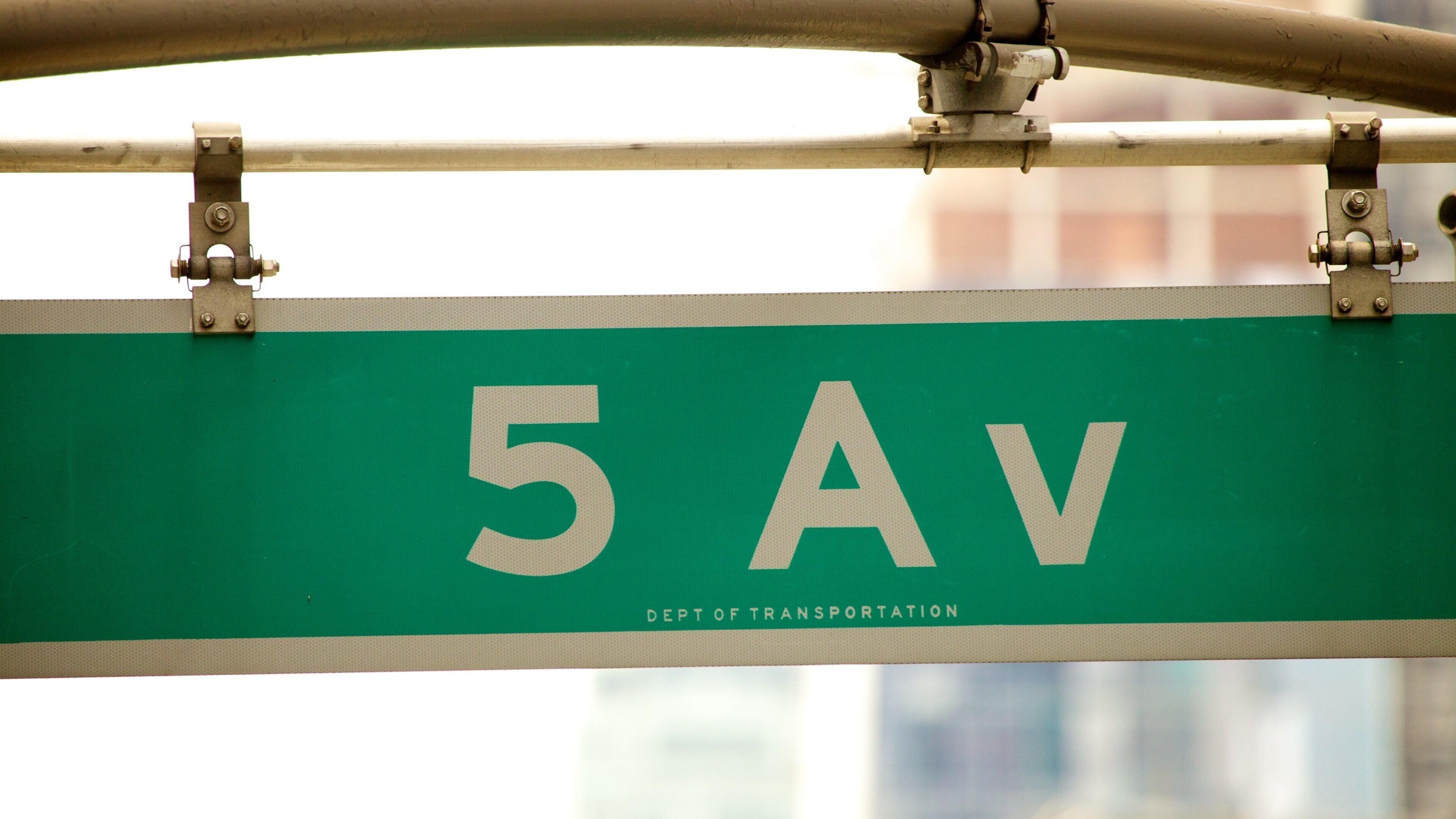 Quinta Avenida ofreciendo señalización