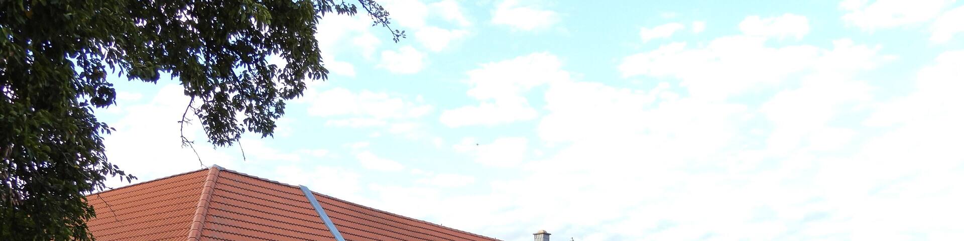 WohnhĂ€user und Höfe DorfstraĂe 2-8 (Wieserode)