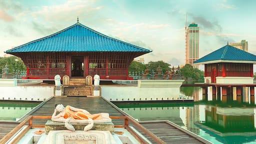 スリ ジャヤワル ダナプラ コッテ