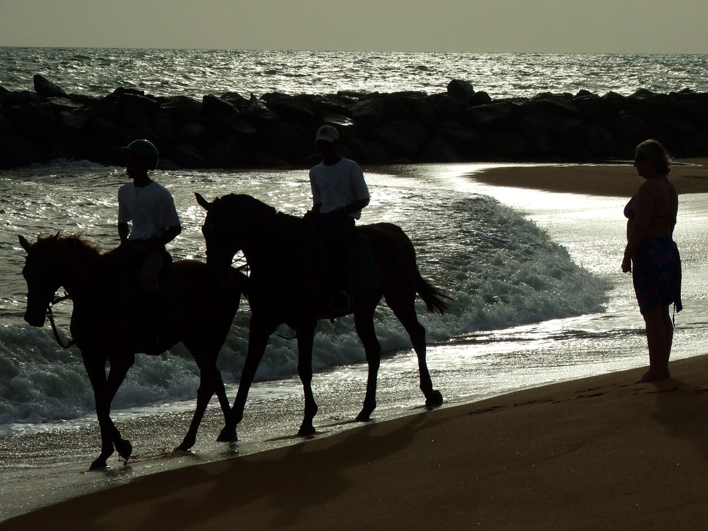 Dolphin hotel beach, waikkal