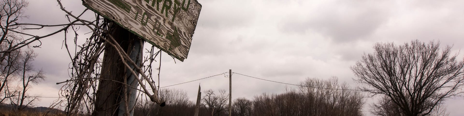 Winfield Ferry Sign on Pillsbury Road